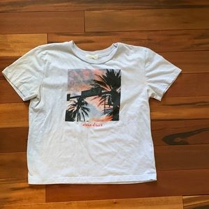 Womens size small cropped graphic tee shirt short sleeve.